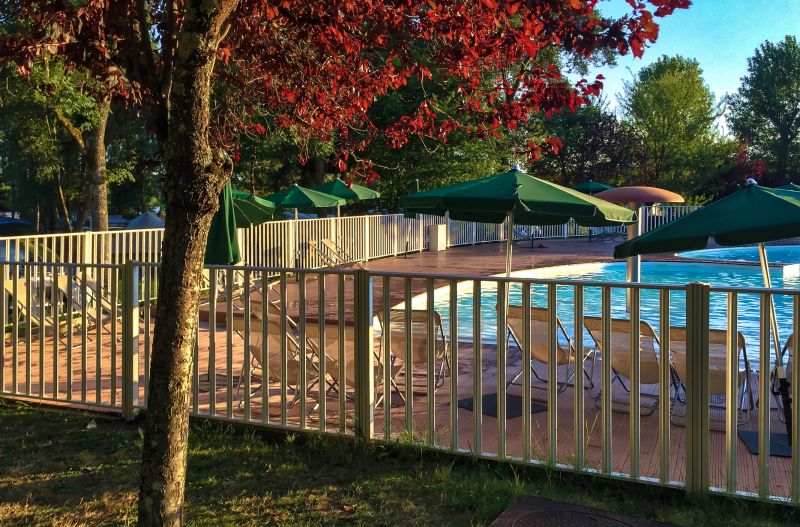 Pvc Pool Fence Installation in Kansas City, MO